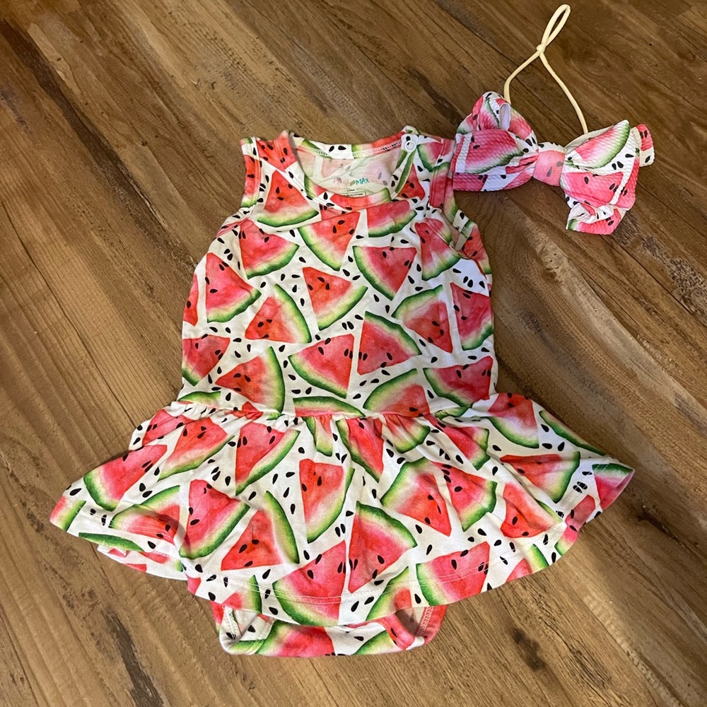Gigi & Max twirl bodysuit